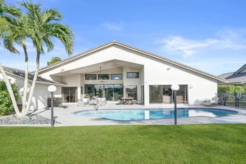 10875 Boca Woods, Boca Raton FL 33428