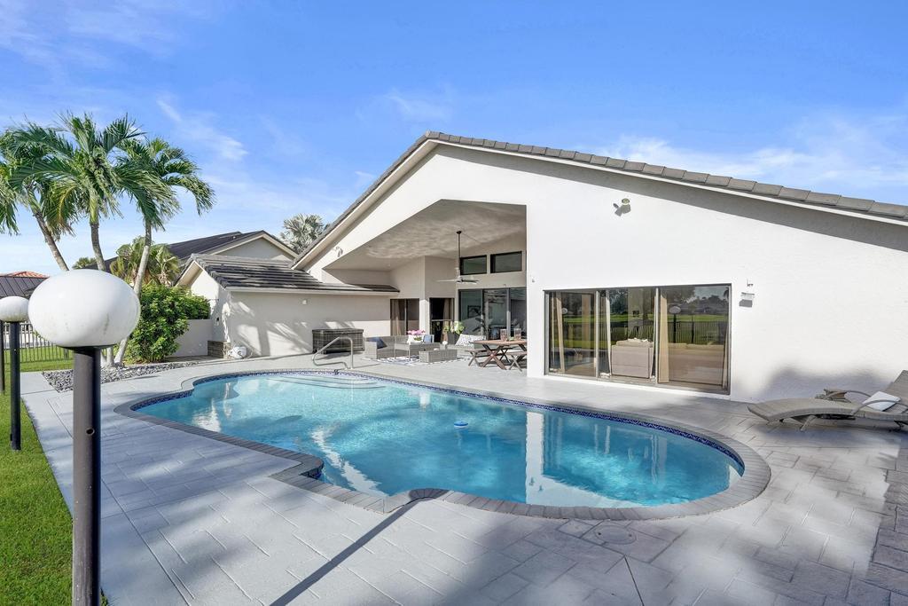 10875 Boca Woods, Boca Raton FL 33428