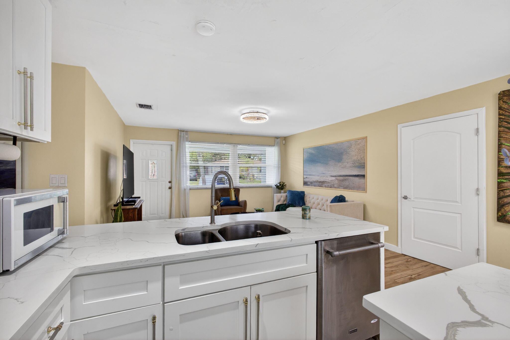 140 W 31st, Riviera Beach FL 33404