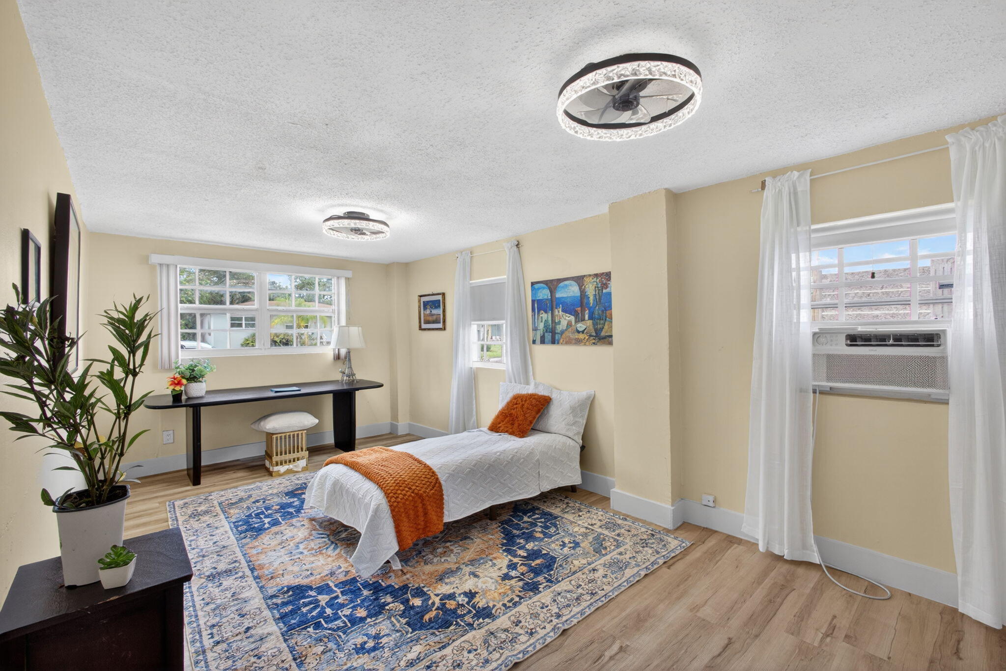 140 W 31st, Riviera Beach FL 33404