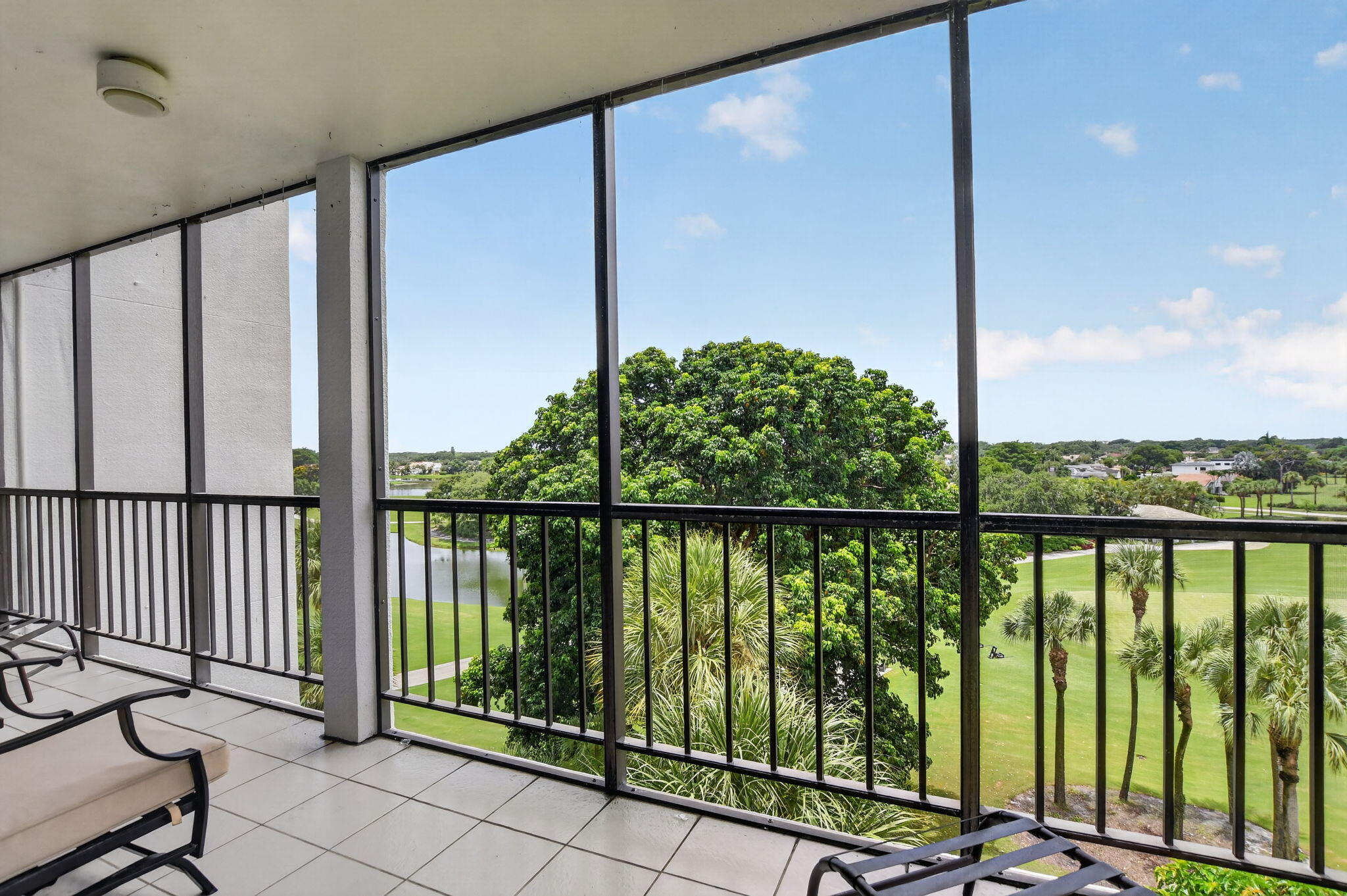 6895 Willow Wood #1065, Boca Raton FL 33434