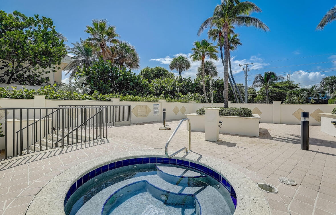 800 Ocean #204, Juno Beach FL 33408