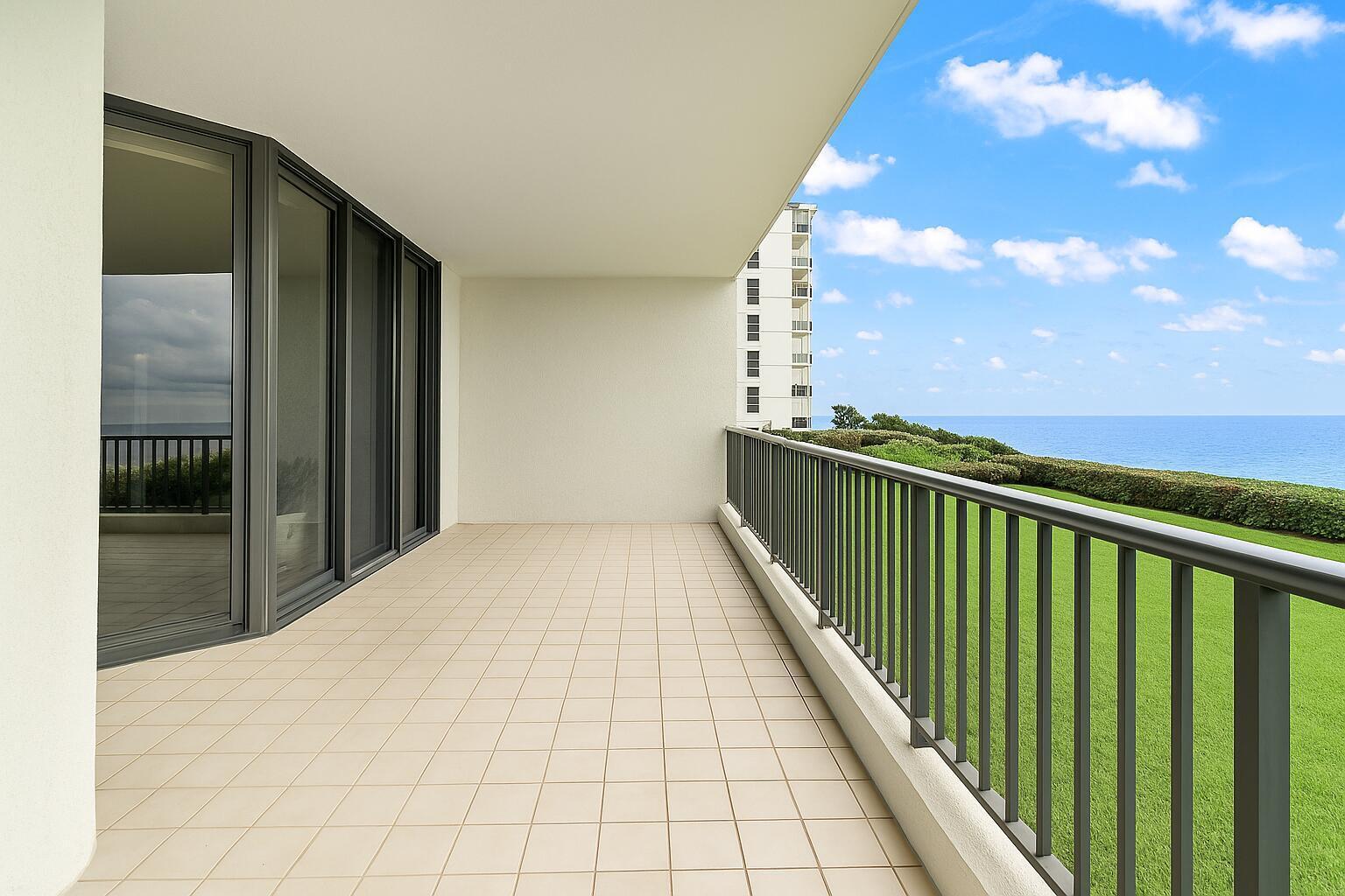 800 Ocean #204, Juno Beach FL 33408