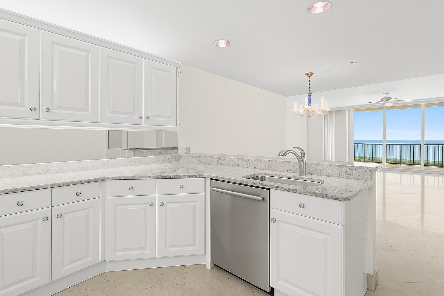 800 Ocean #204, Juno Beach FL 33408