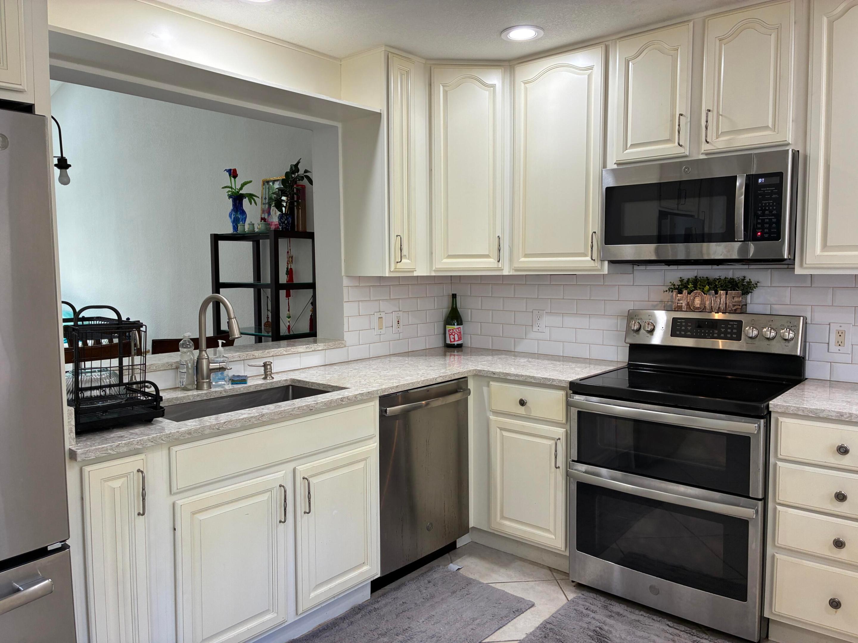 7895 LA MIRADA, Boca Raton FL 33433