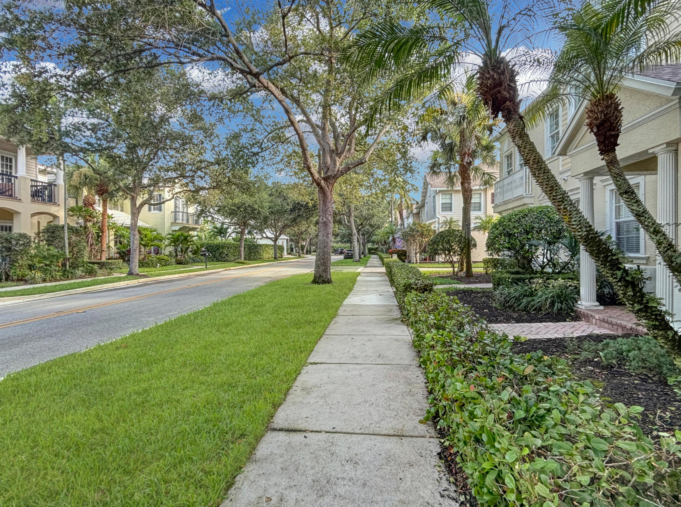 179 E Bay Cedar, Jupiter FL 33458