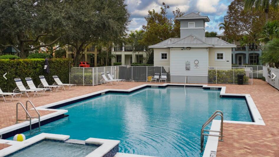 179 E Bay Cedar, Jupiter FL 33458