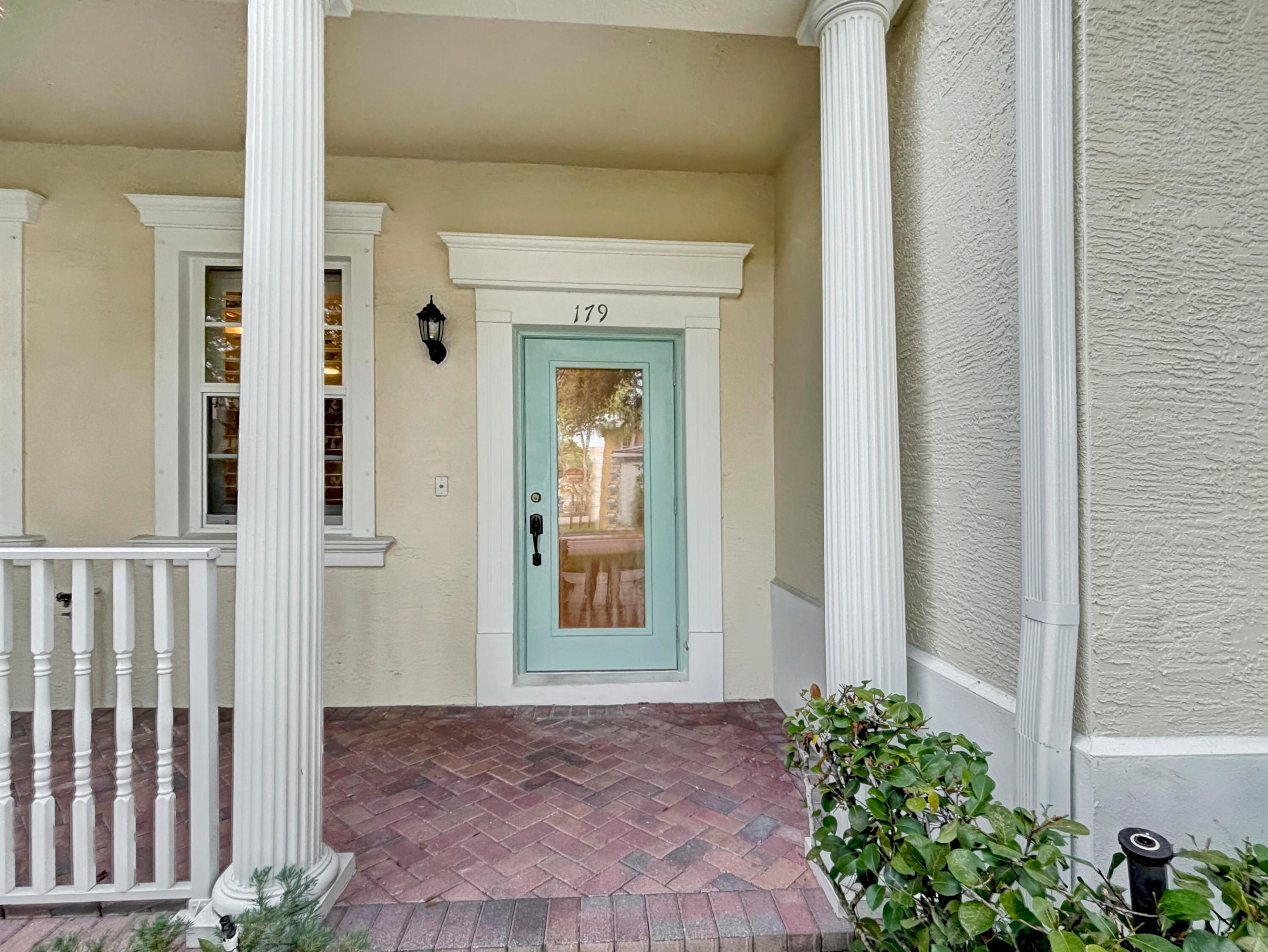 179 E Bay Cedar, Jupiter FL 33458