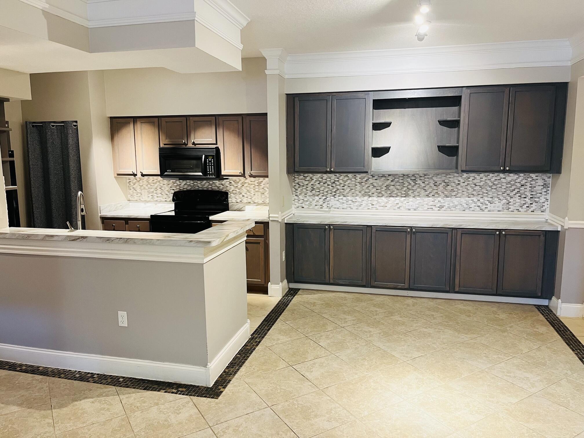 6101 Myrtlewood, Palm Beach Gardens FL 33418