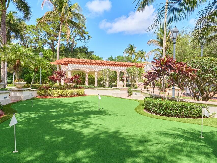 6101 Myrtlewood, Palm Beach Gardens FL 33418