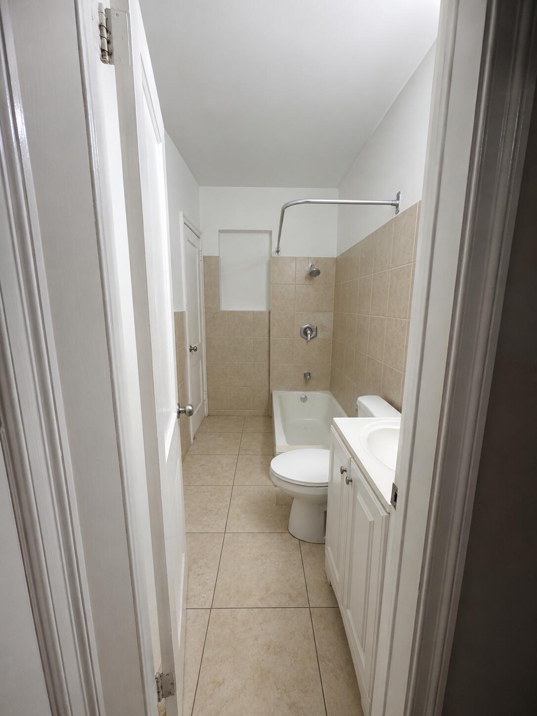 317 NE 13th #2, Fort Lauderdale FL 33301