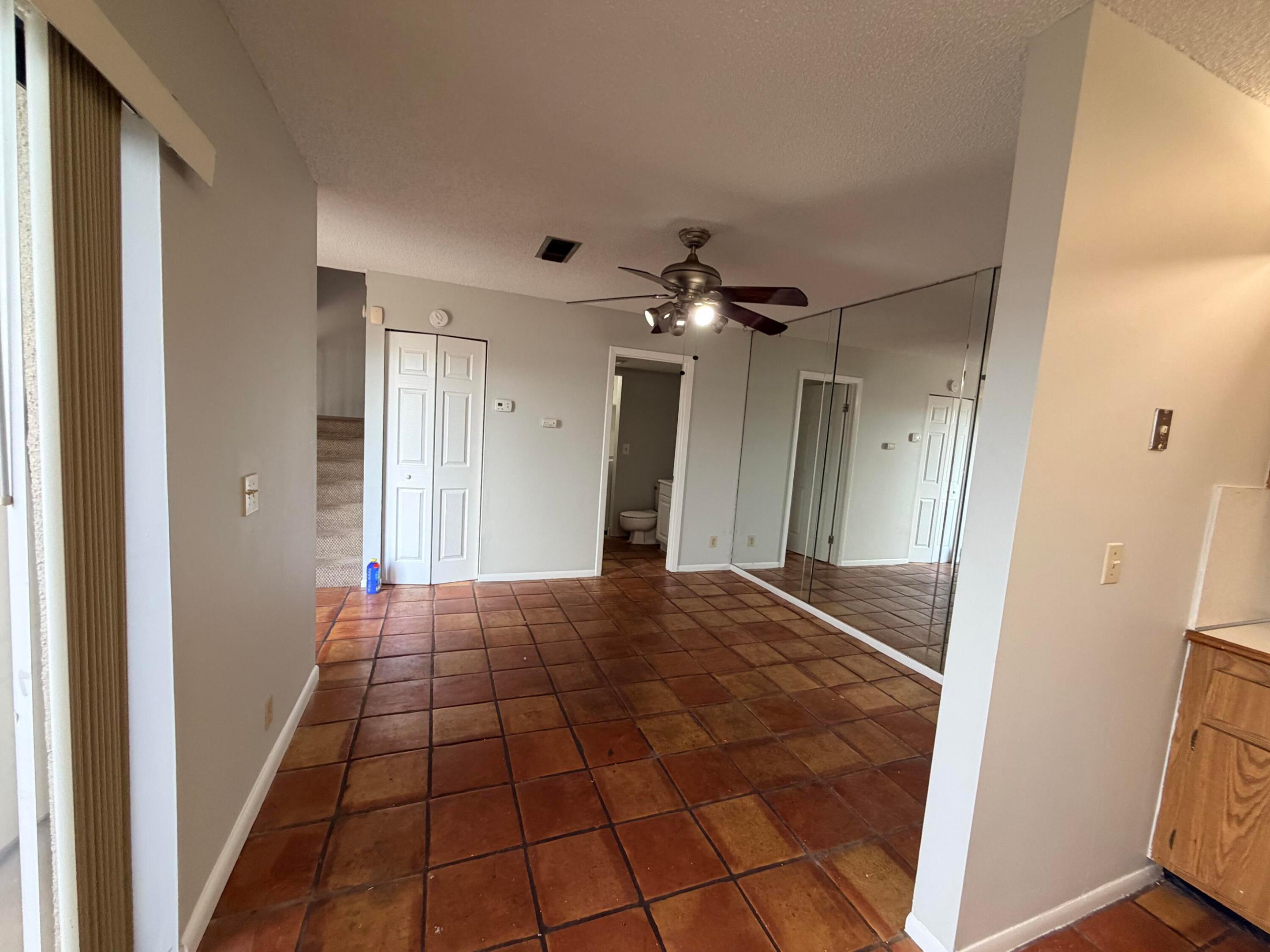 37 LAKE ARBOR, Palm Springs FL 33461