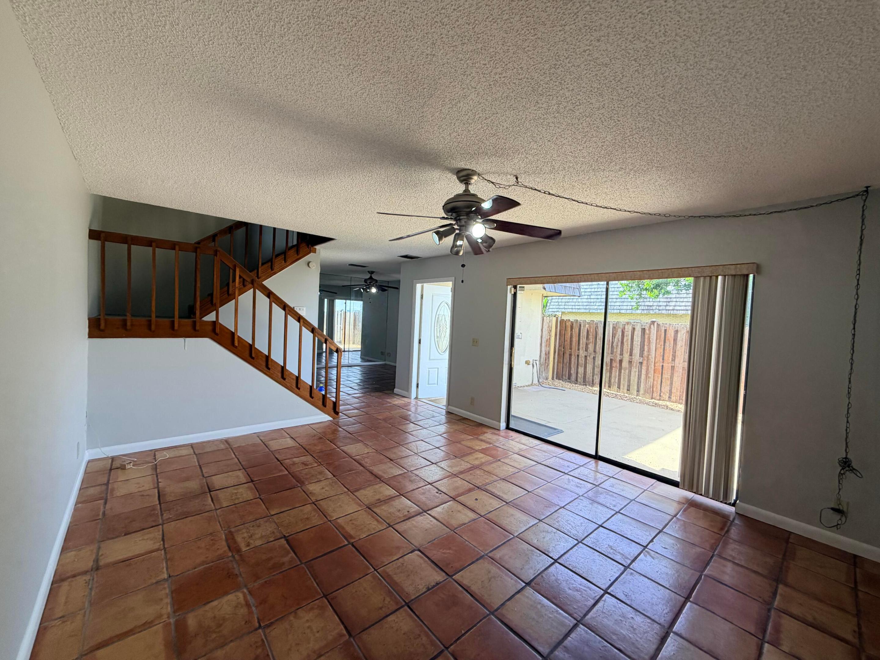 37 LAKE ARBOR, Palm Springs FL 33461