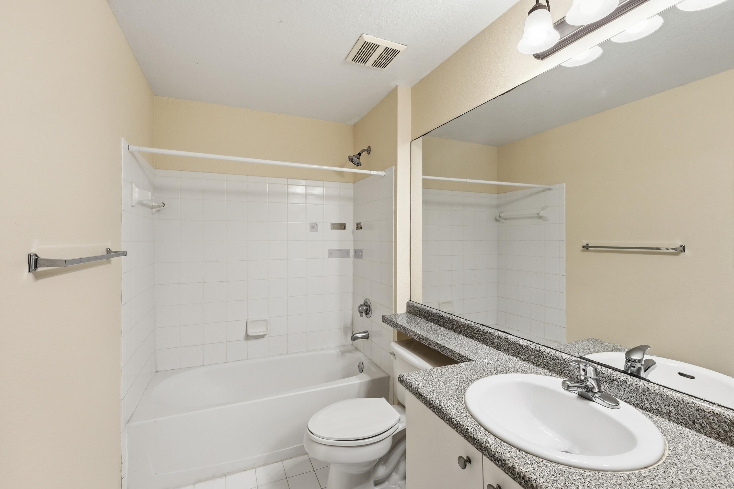350 CRESTWOOD #201, Royal Palm Beach FL 33411