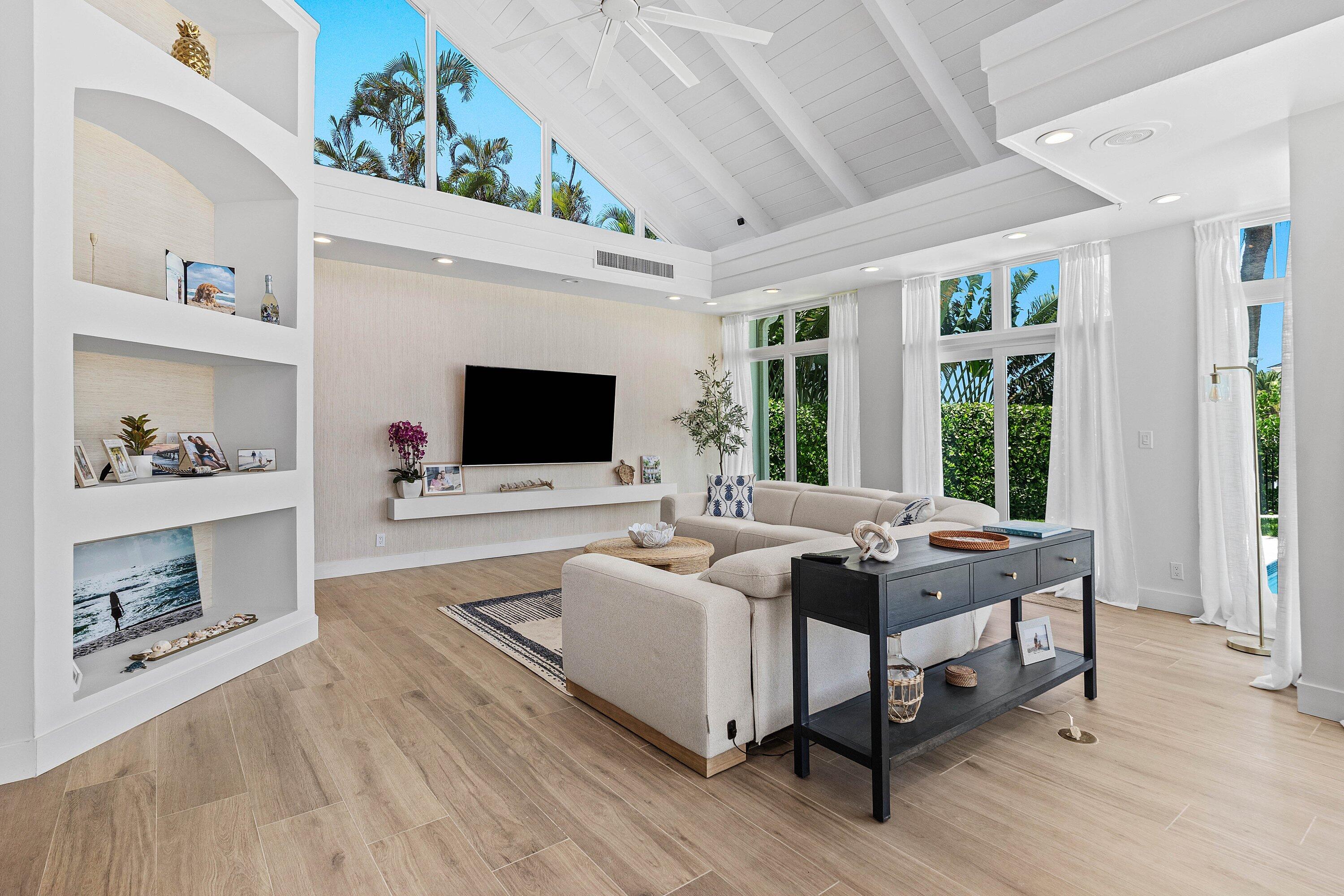 12 Inlet Cay, Ocean Ridge FL 33435