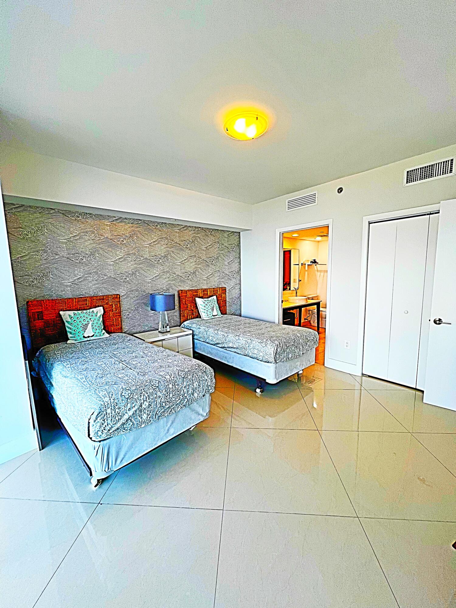 495 Brickell #1605, Miami FL 33131