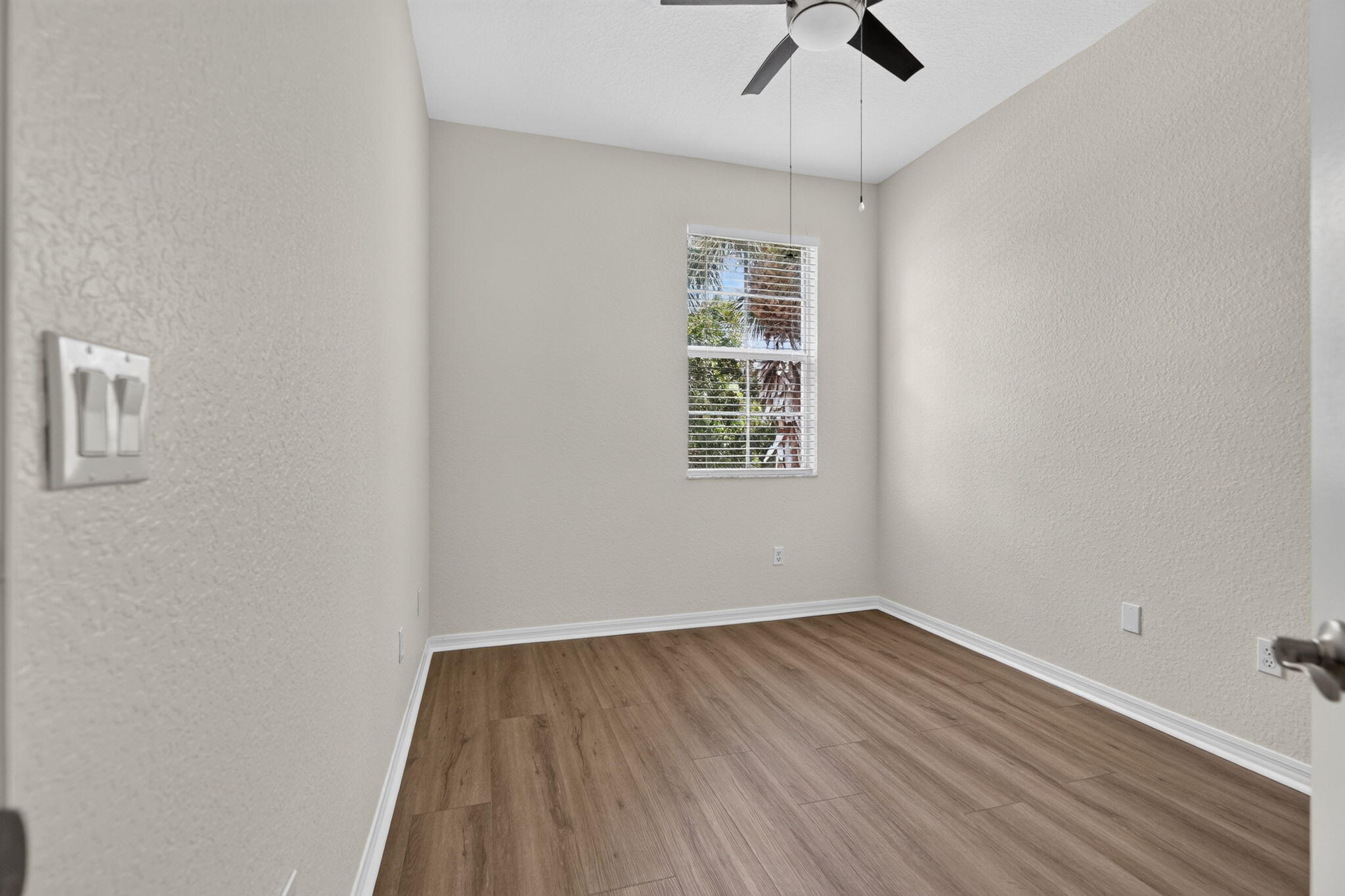 158 W Thatch Palm, Jupiter FL 33458