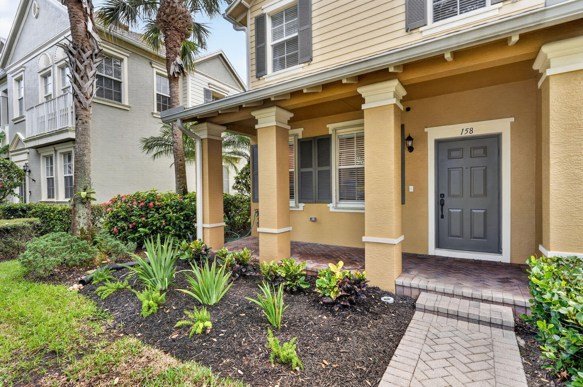 158 W Thatch Palm, Jupiter FL 33458