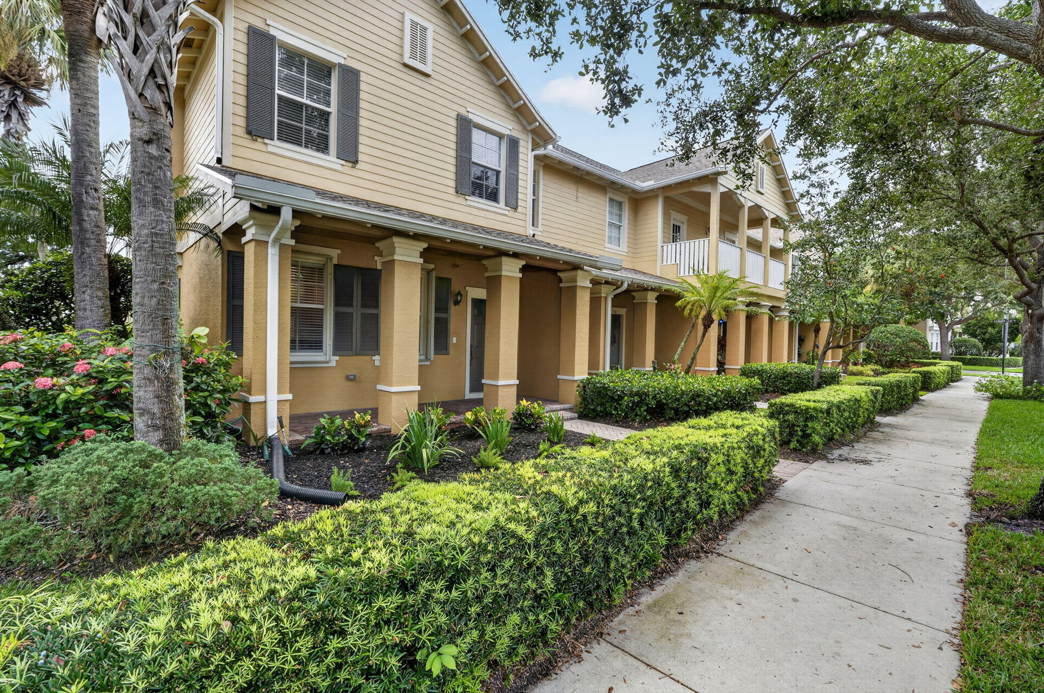 158 W Thatch Palm, Jupiter FL 33458