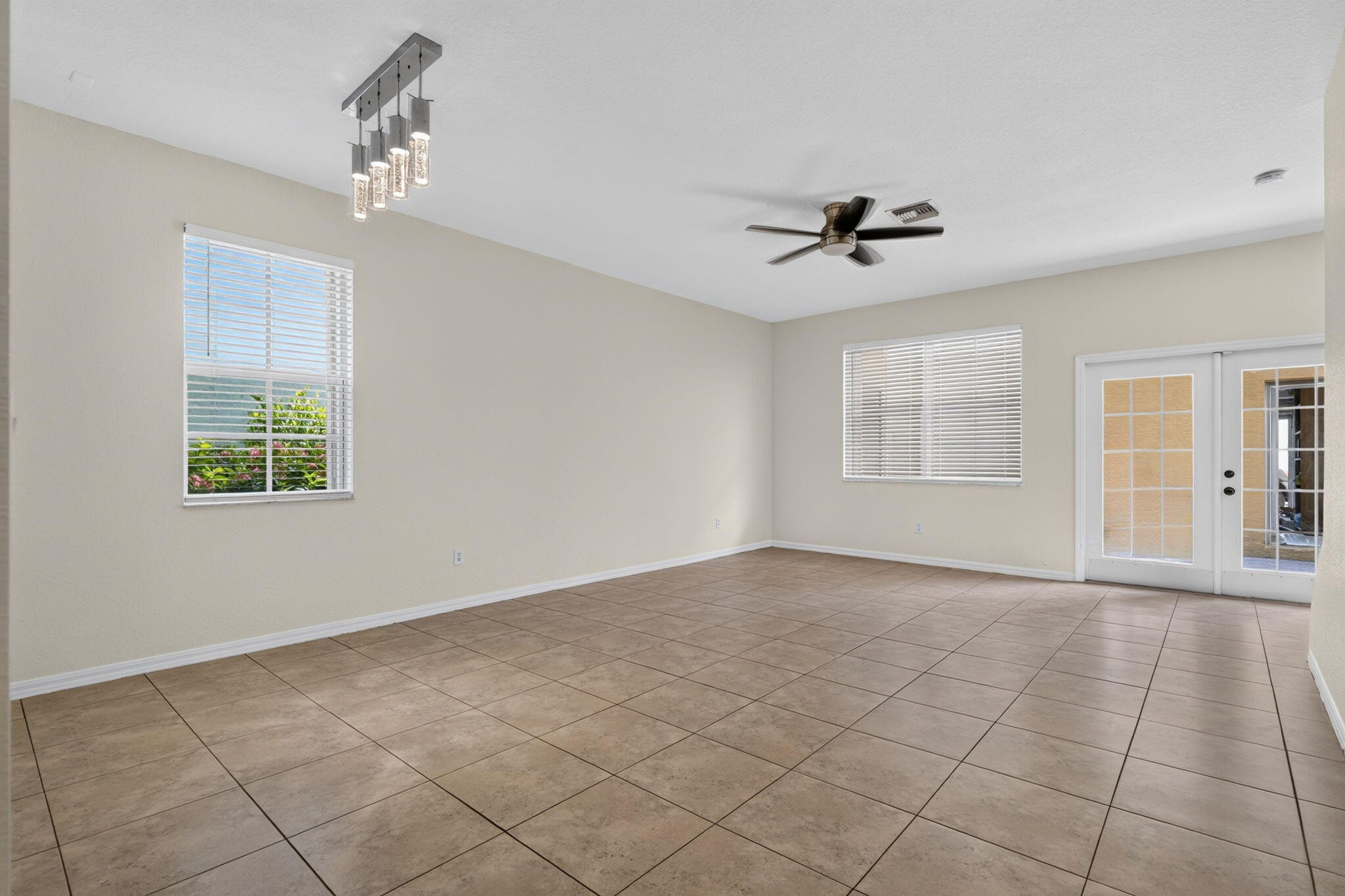 158 W Thatch Palm, Jupiter FL 33458