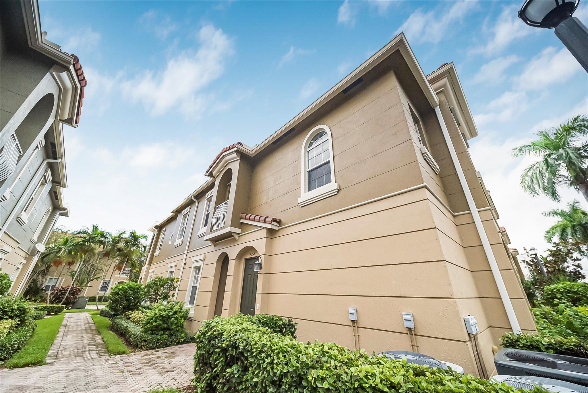 5754 HAMPTON HILLS #5754, Tamarac FL 33321