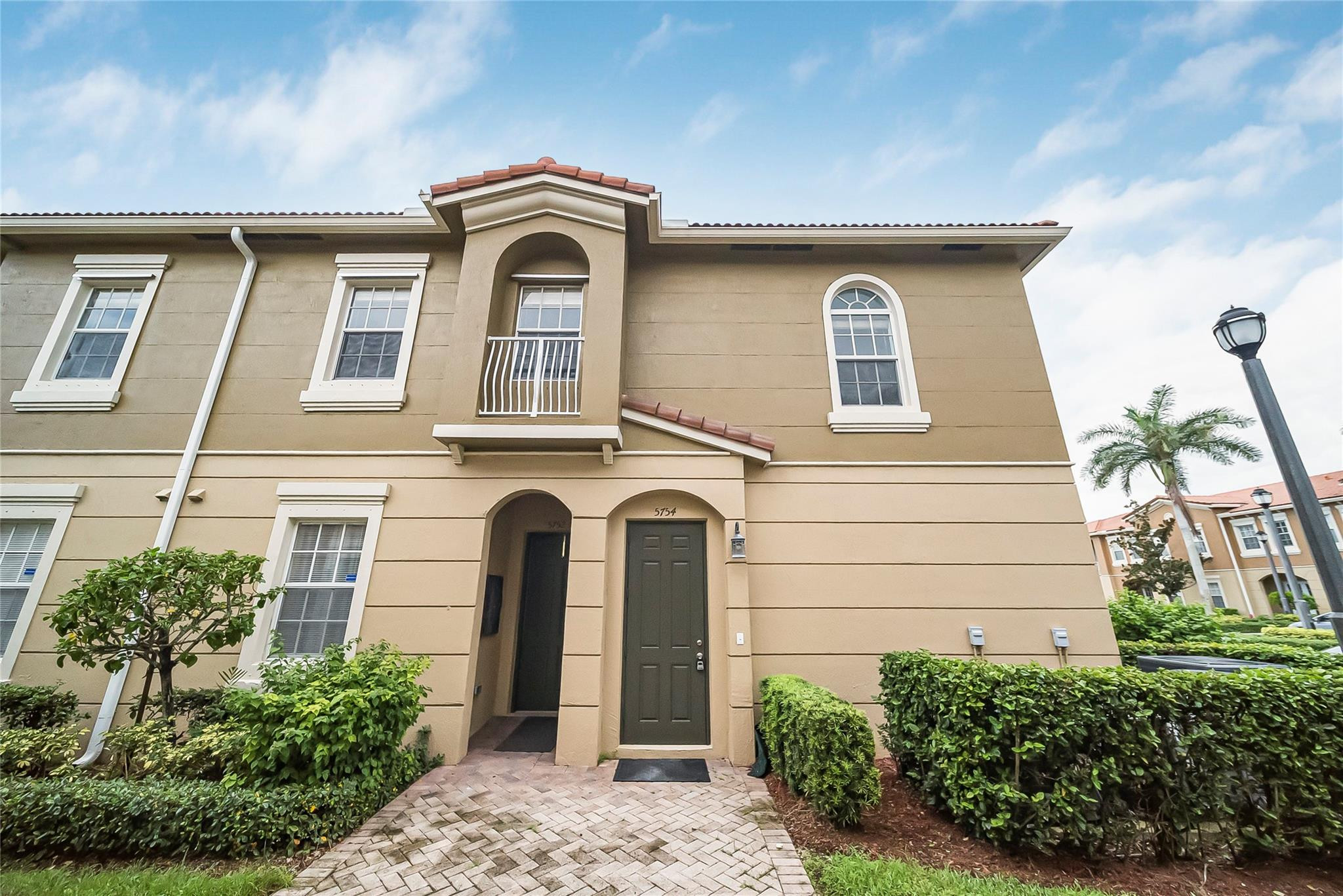 5754 HAMPTON HILLS #5754, Tamarac FL 33321