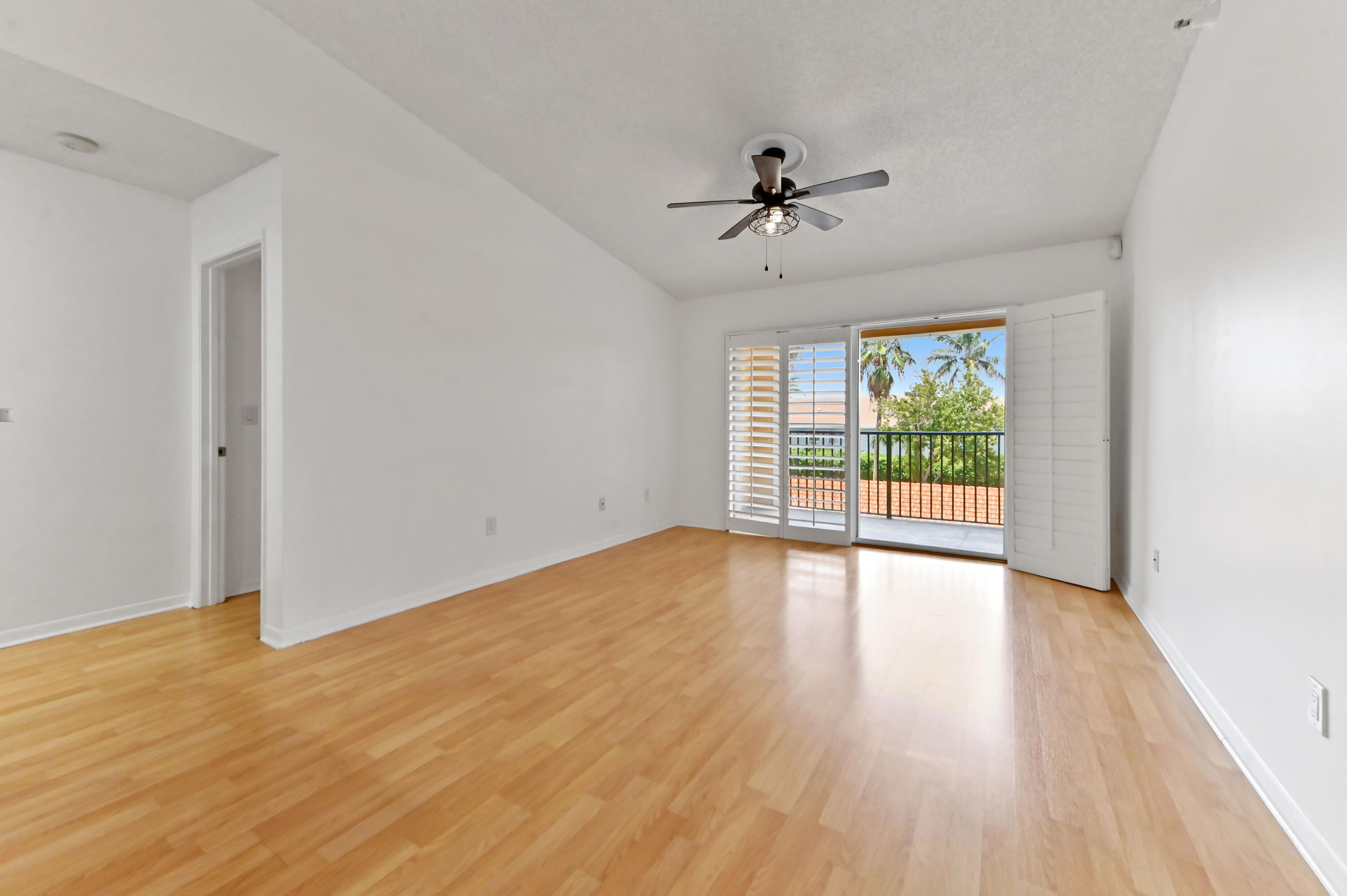 140 Yacht Club #307, Hypoluxo FL 33462