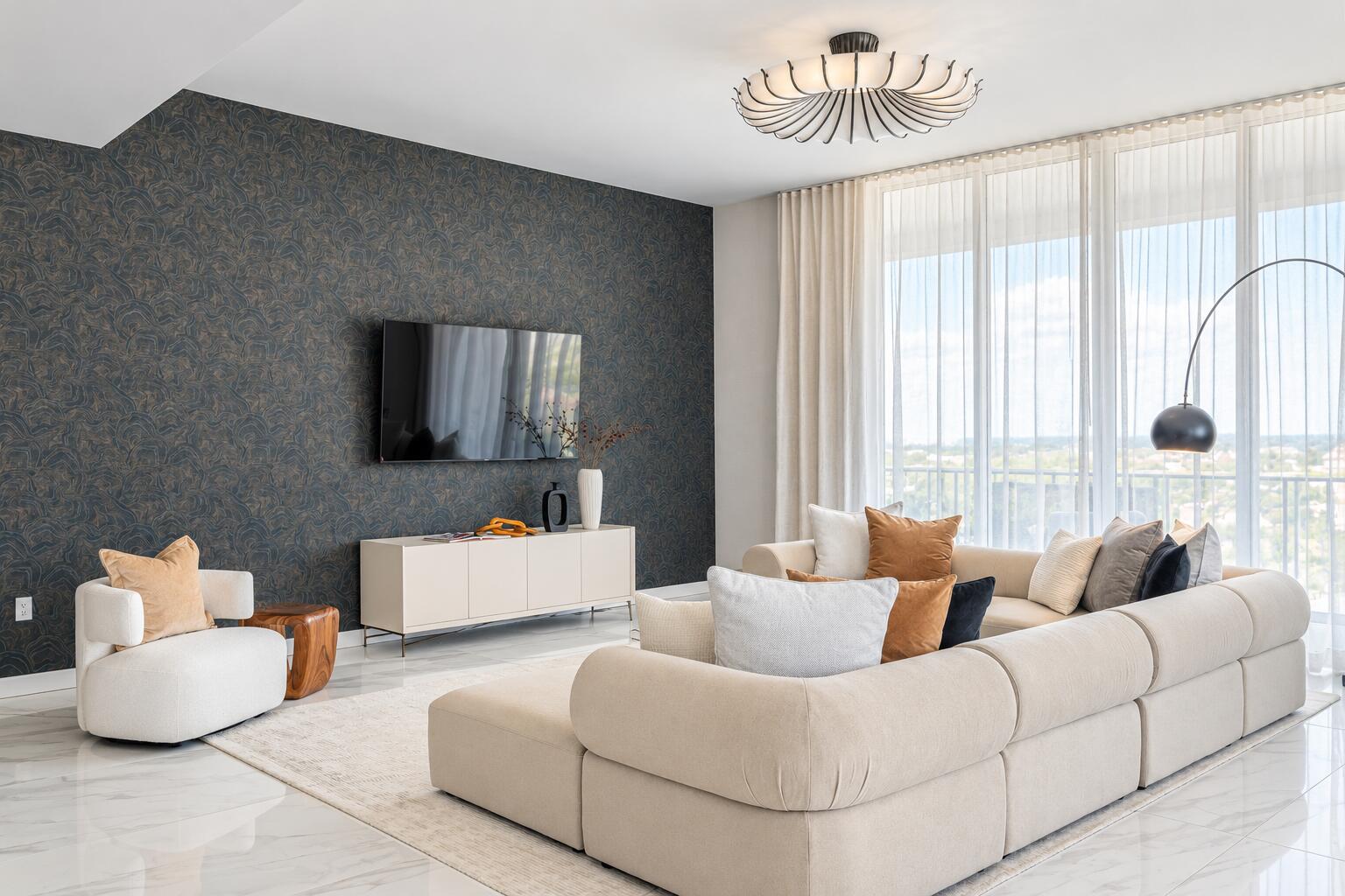 220 SE MIZNER #904, Boca Raton FL 33432