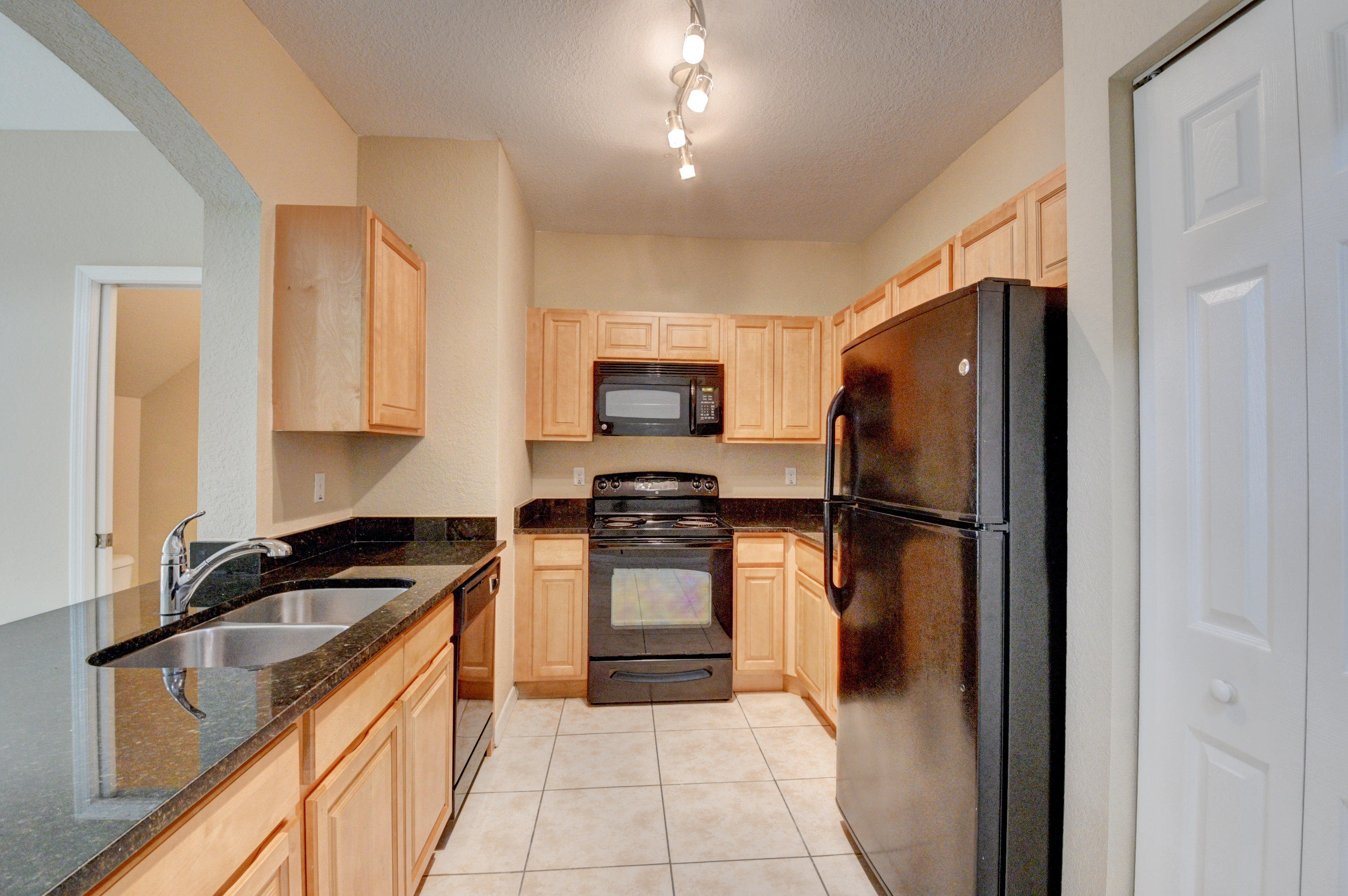 105 Hemingway, Palm Springs FL 33461
