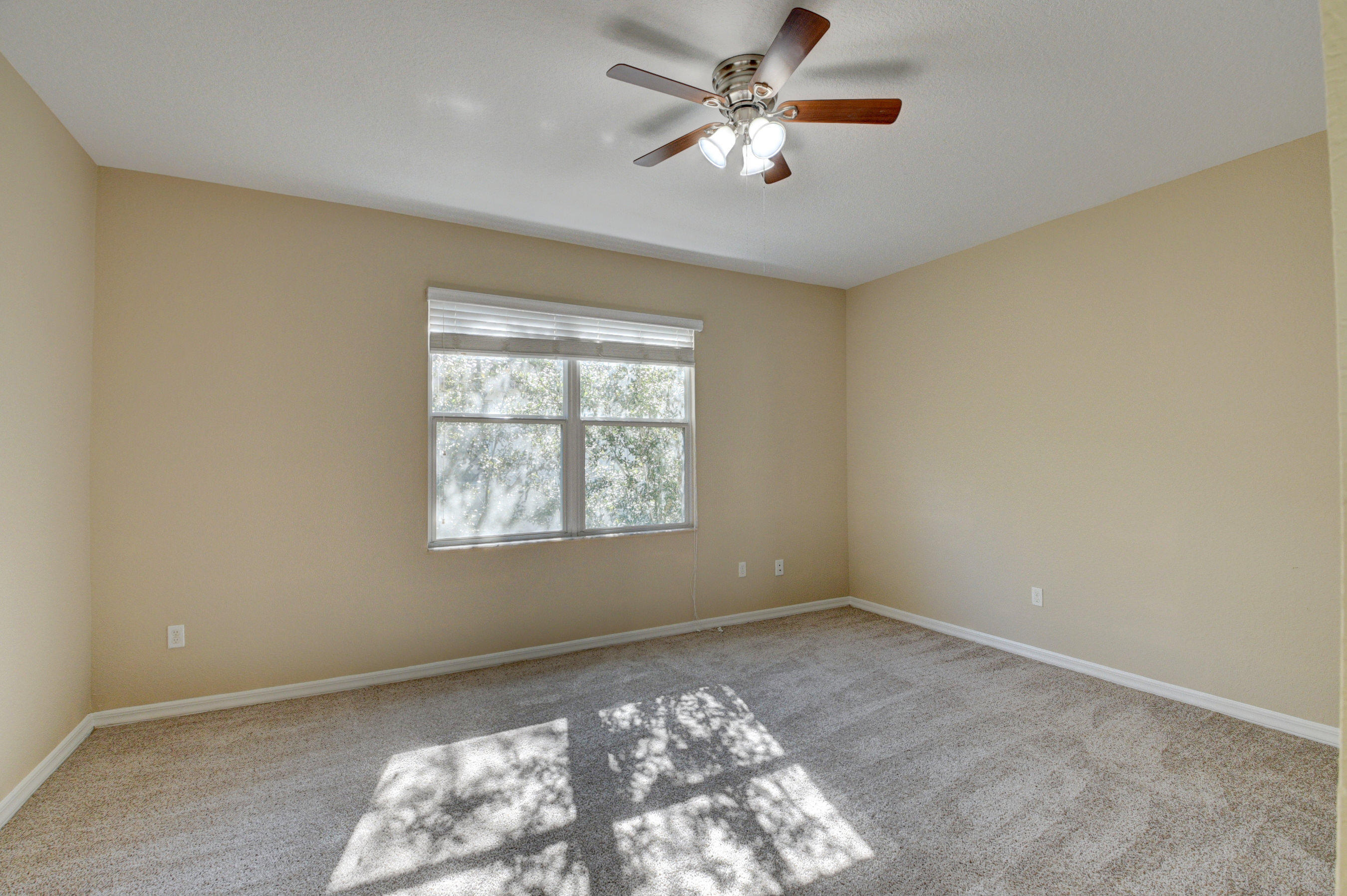 105 Hemingway, Palm Springs FL 33461