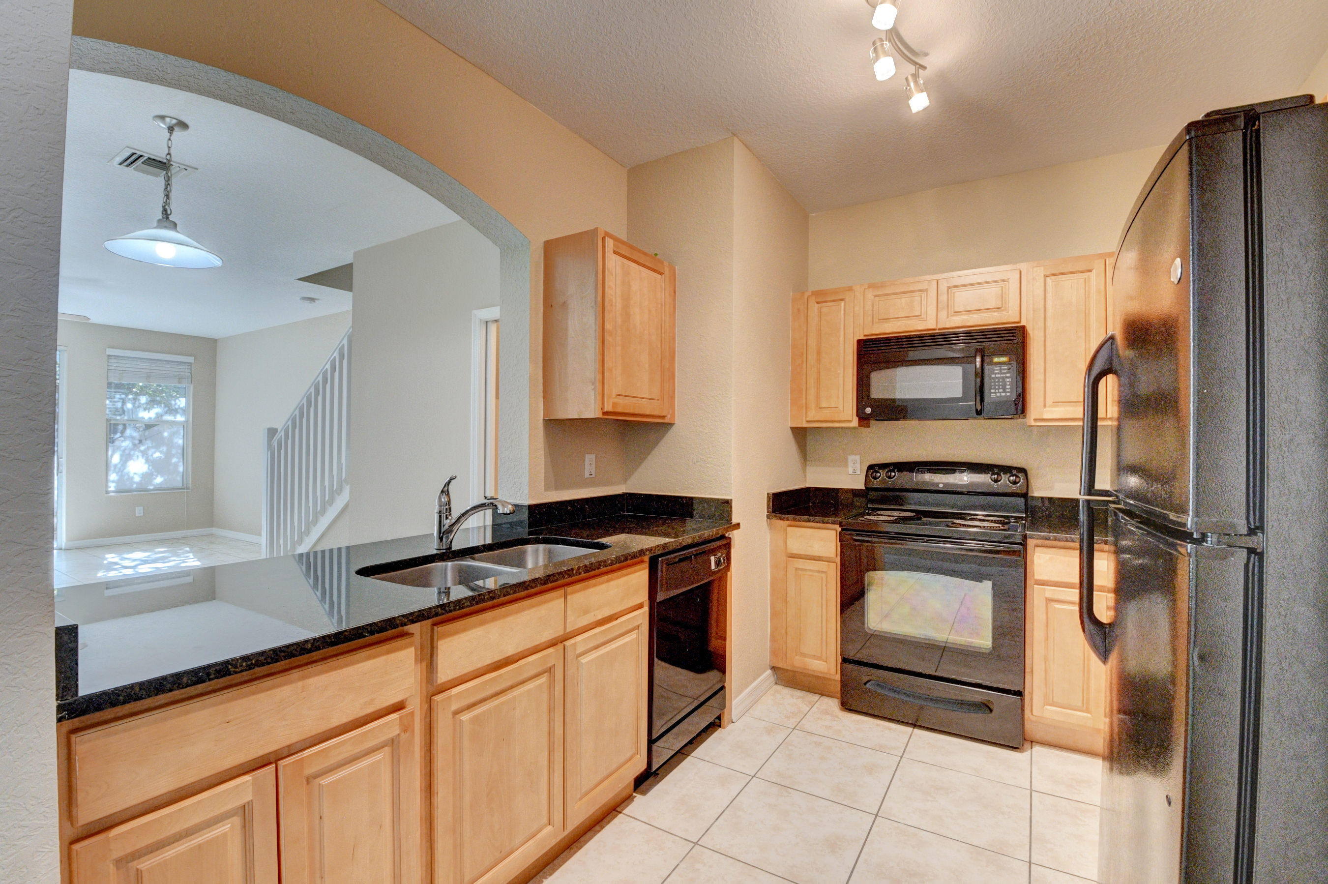 105 Hemingway, Palm Springs FL 33461