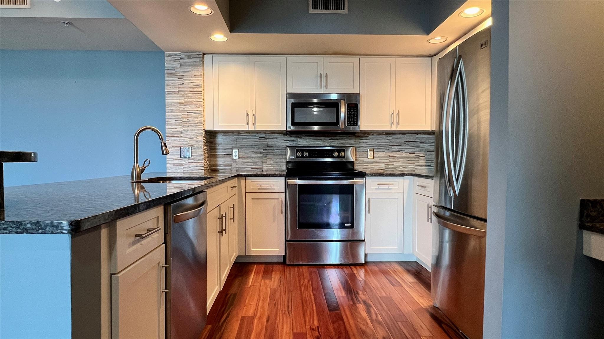 100 N Federal #1136, Fort Lauderdale FL 33301