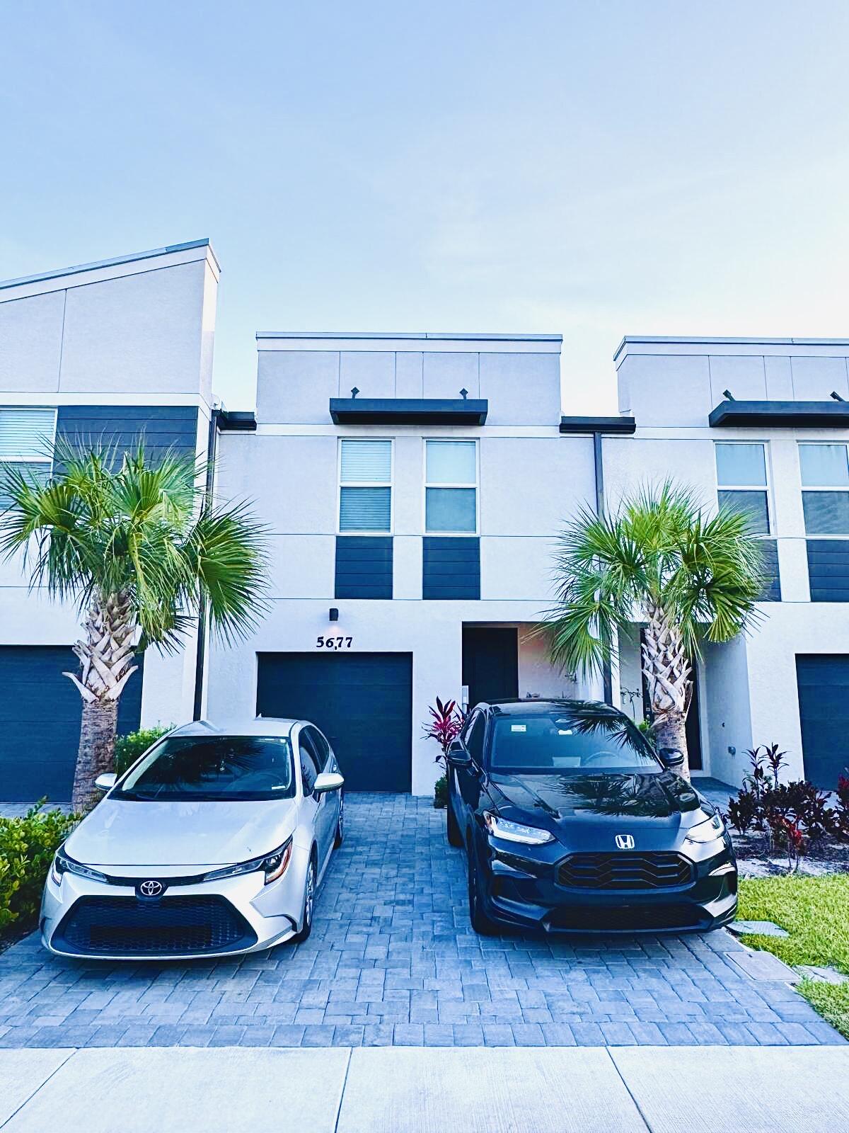 5677 MENTMORE #5677, Mangonia Park FL 33407