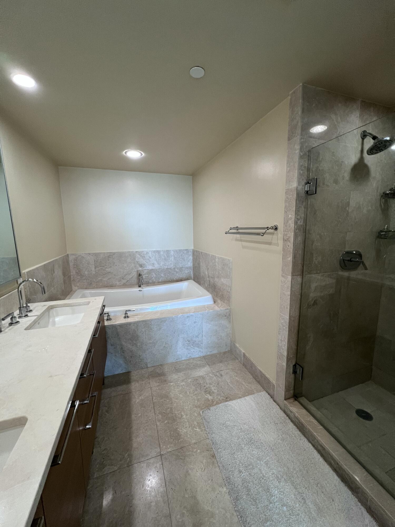 17001 COLLINS #1806, Sunny Isles Beach FL 33160
