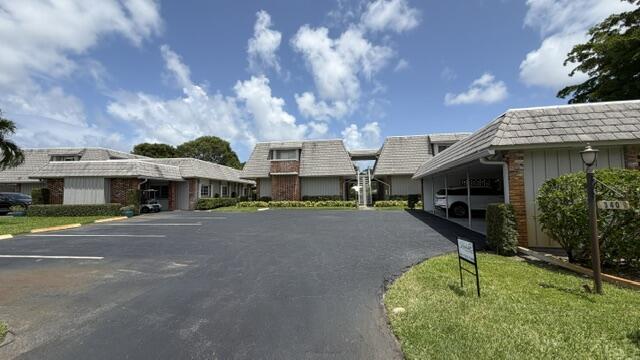 340 Orange Tree #5, Atlantis FL 33462