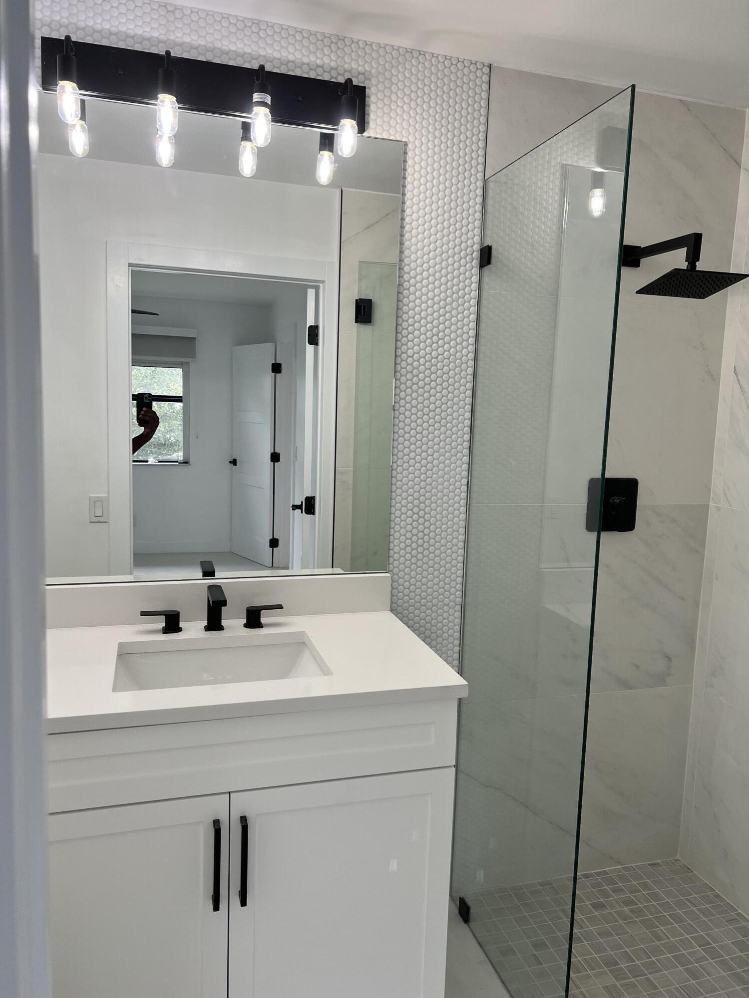 1088 NW 106TH #206, Pembroke Pines FL 33026