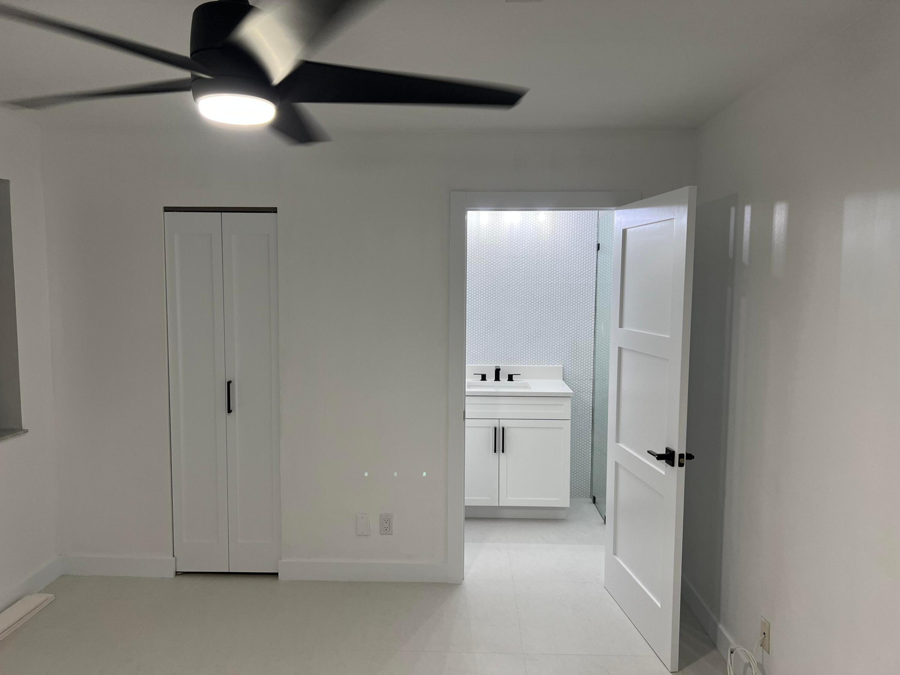 1088 NW 106TH #206, Pembroke Pines FL 33026