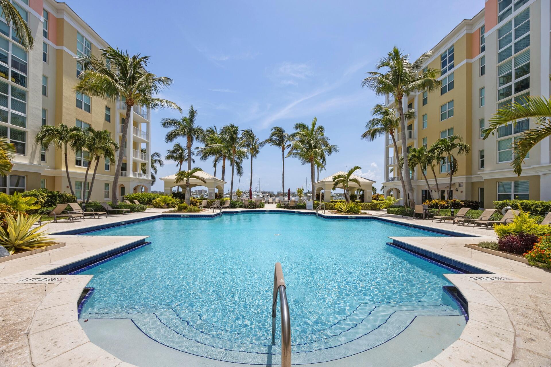 804 E WINDWARD #621, Lantana FL 33462