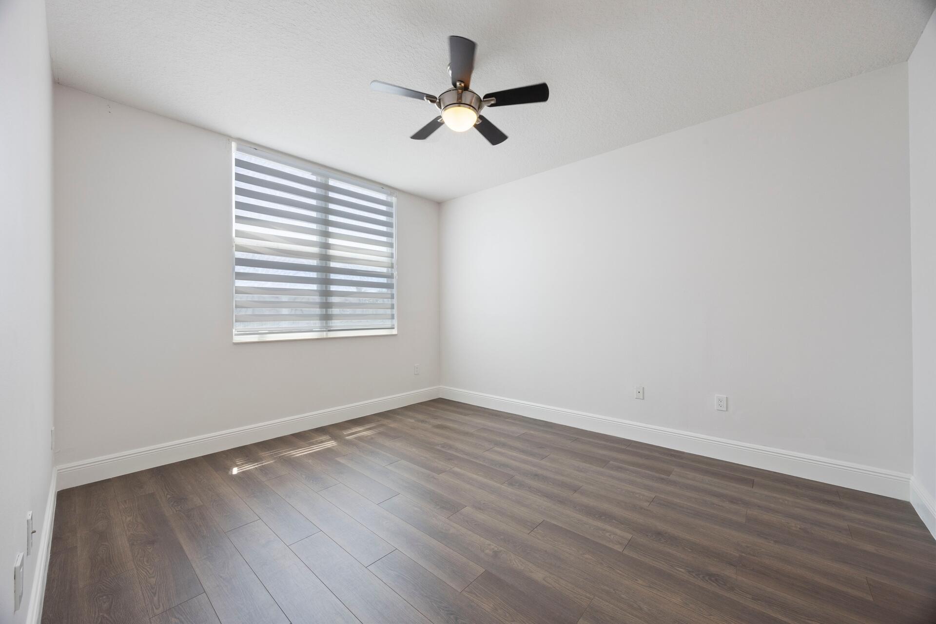 804 E WINDWARD #621, Lantana FL 33462