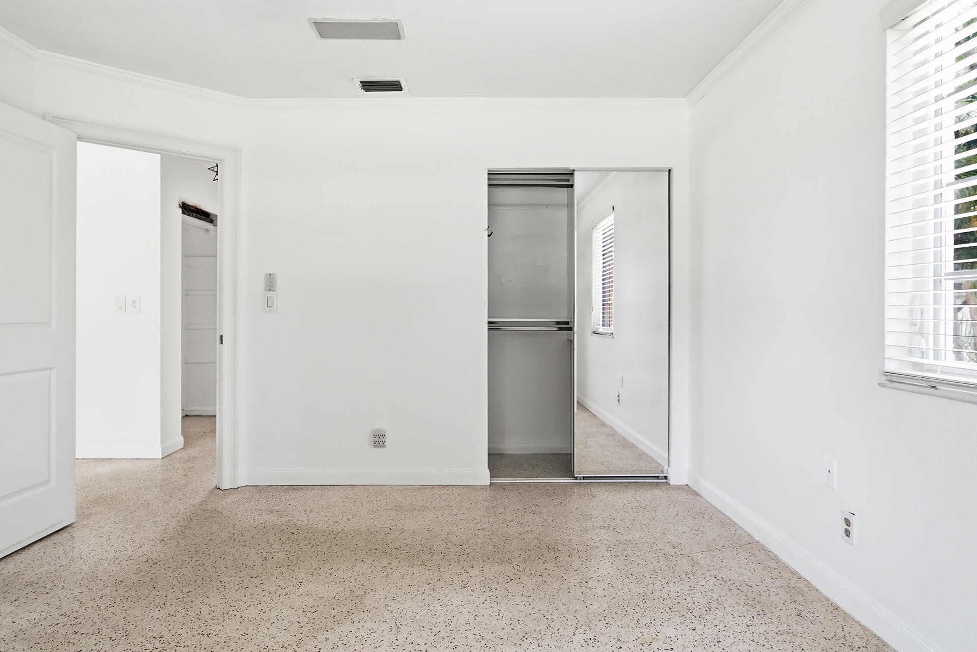 205 RUTLAND, West Palm Beach FL 33405