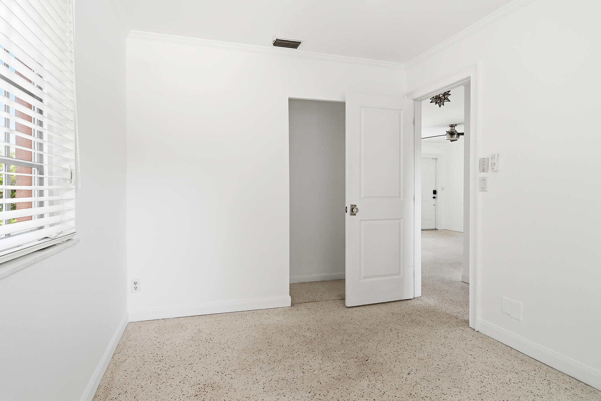 205 RUTLAND, West Palm Beach FL 33405