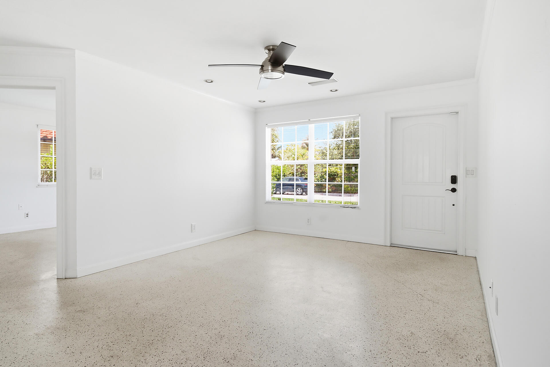 205 RUTLAND, West Palm Beach FL 33405