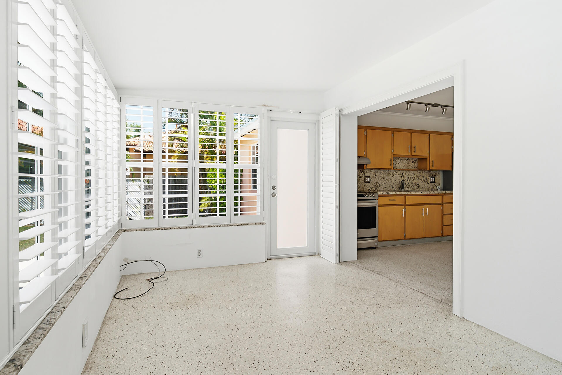 205 RUTLAND, West Palm Beach FL 33405