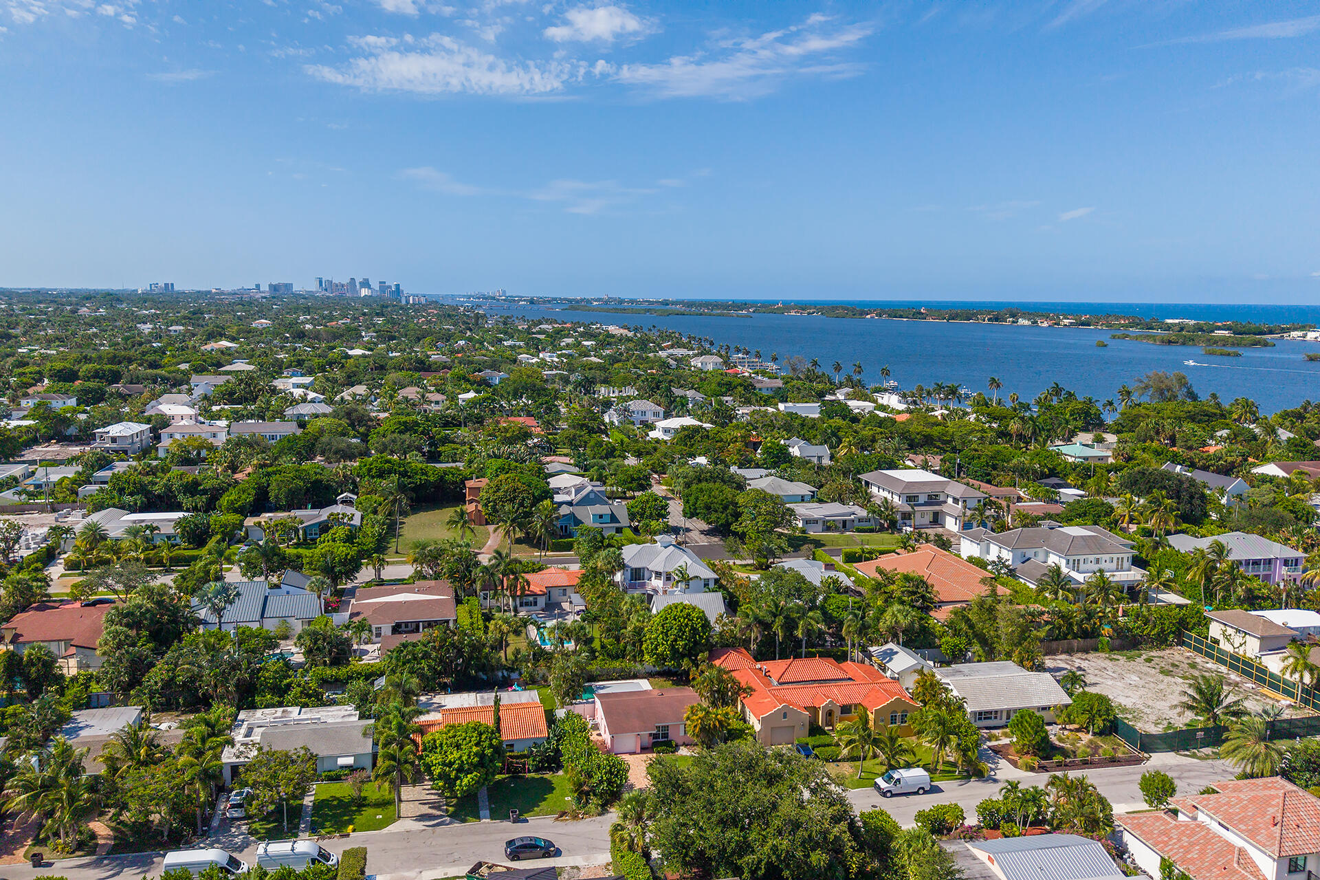 205 RUTLAND, West Palm Beach FL 33405
