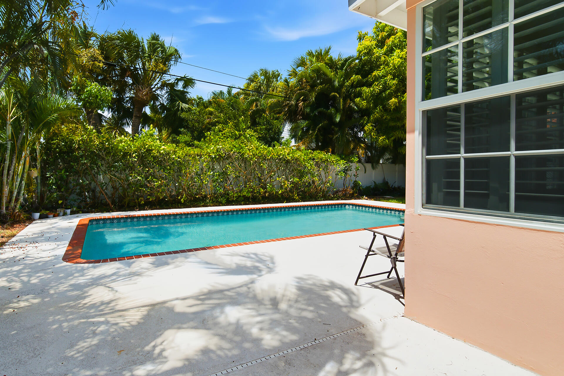 205 RUTLAND, West Palm Beach FL 33405