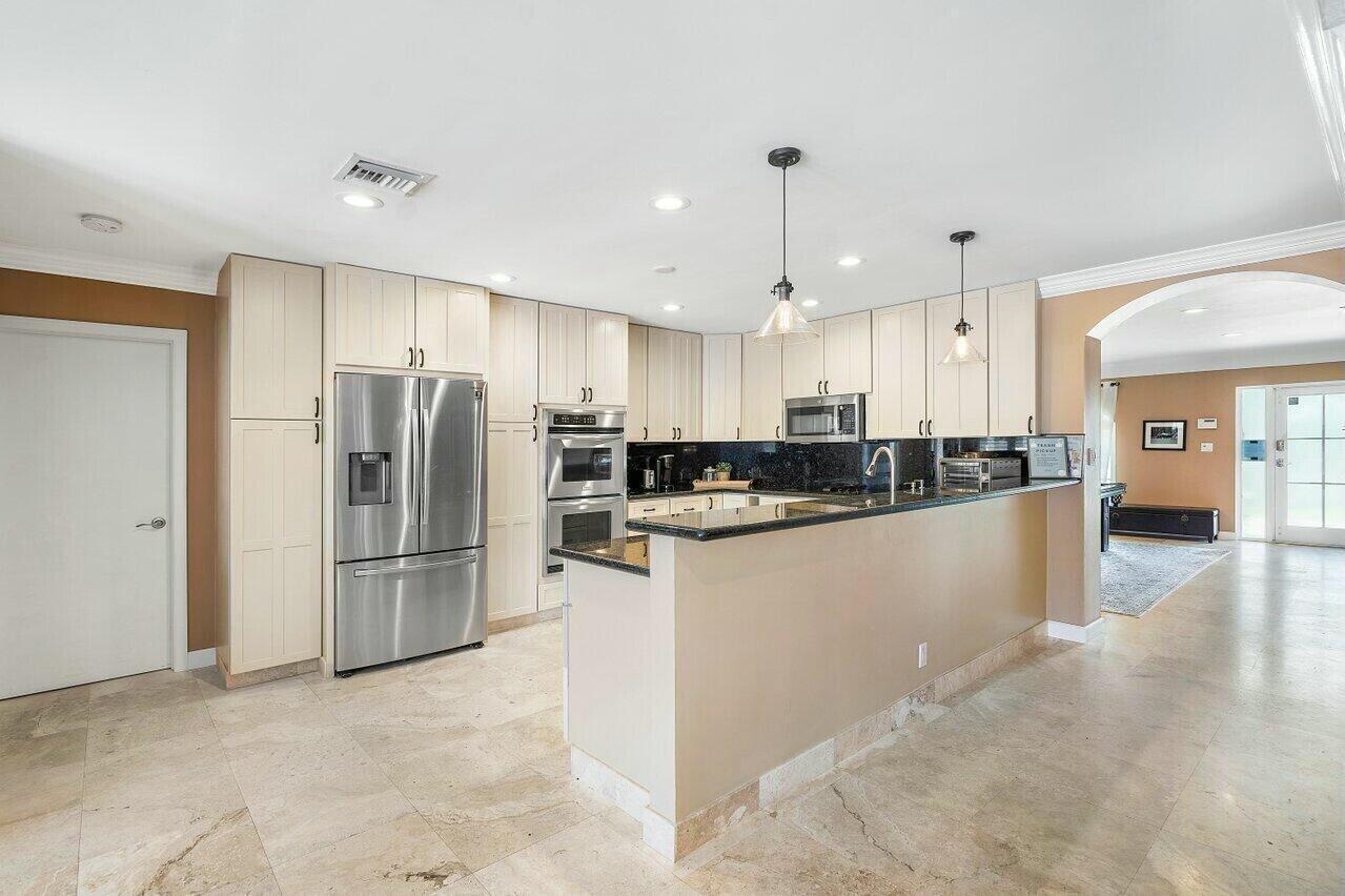 41 Castle Harbor Isle, Fort Lauderdale FL 33308