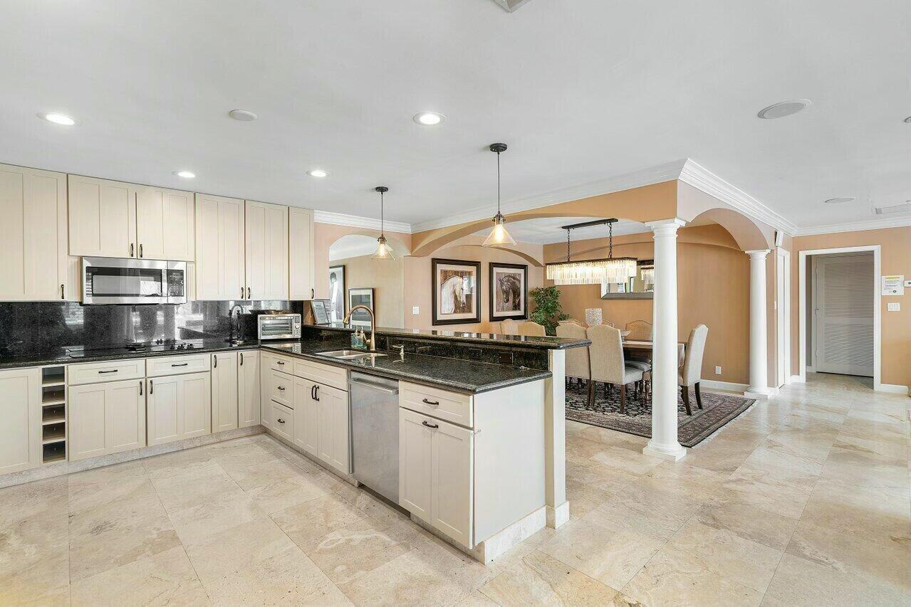 41 Castle Harbor Isle, Fort Lauderdale FL 33308