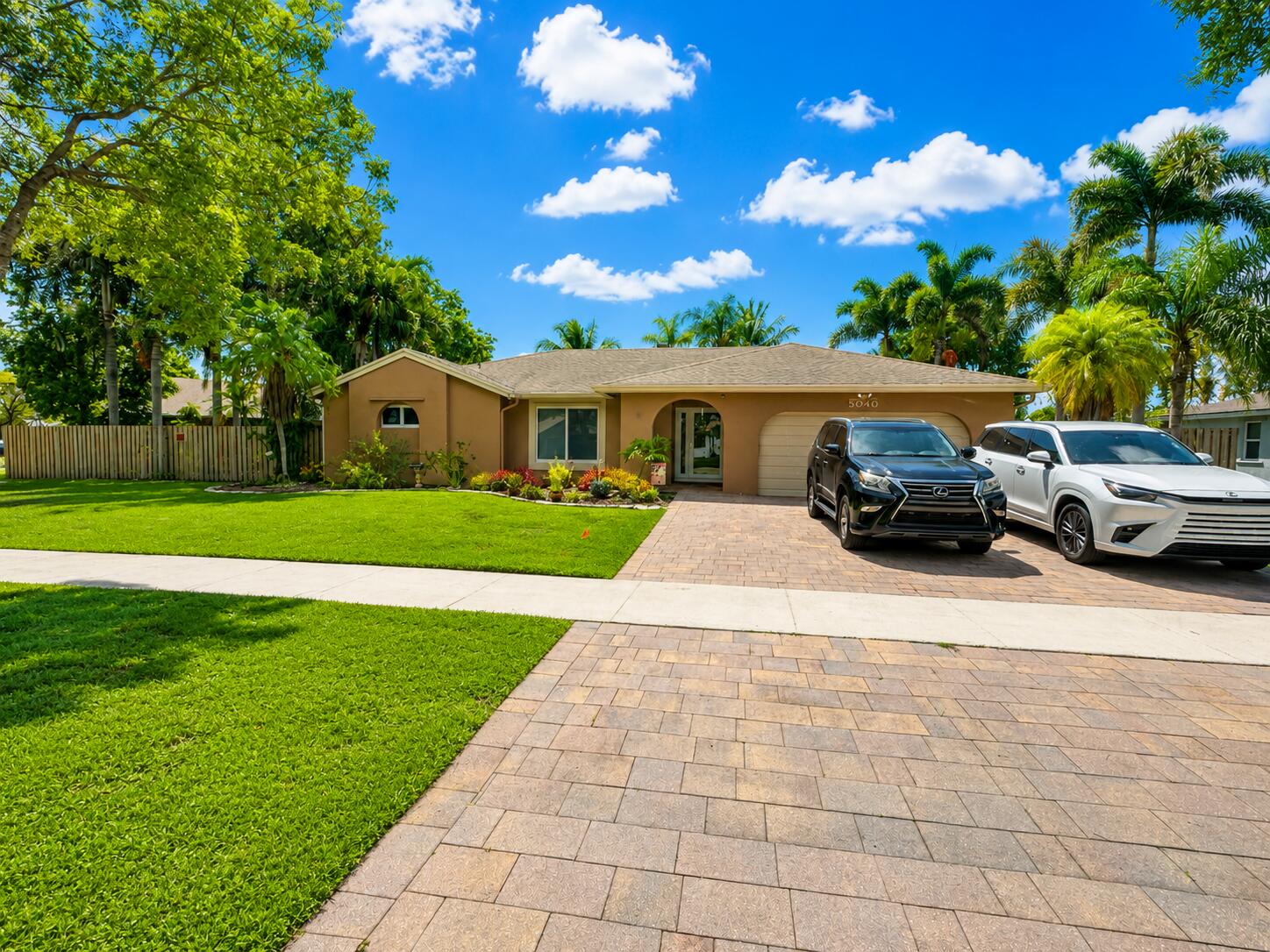 #<MlsListing:0x00007f740f4df640>