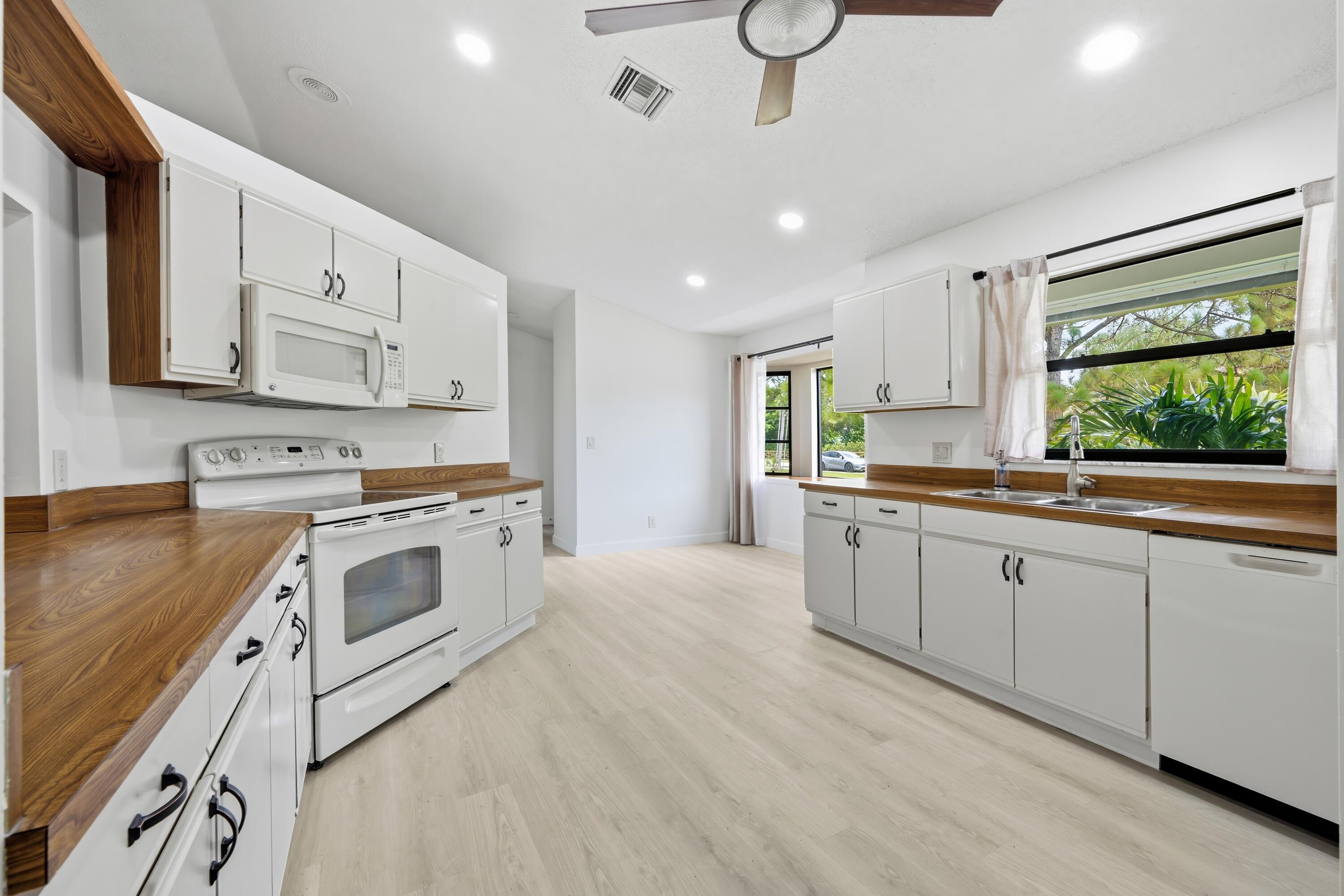 7380 155TH, Palm Beach Gardens FL 33418