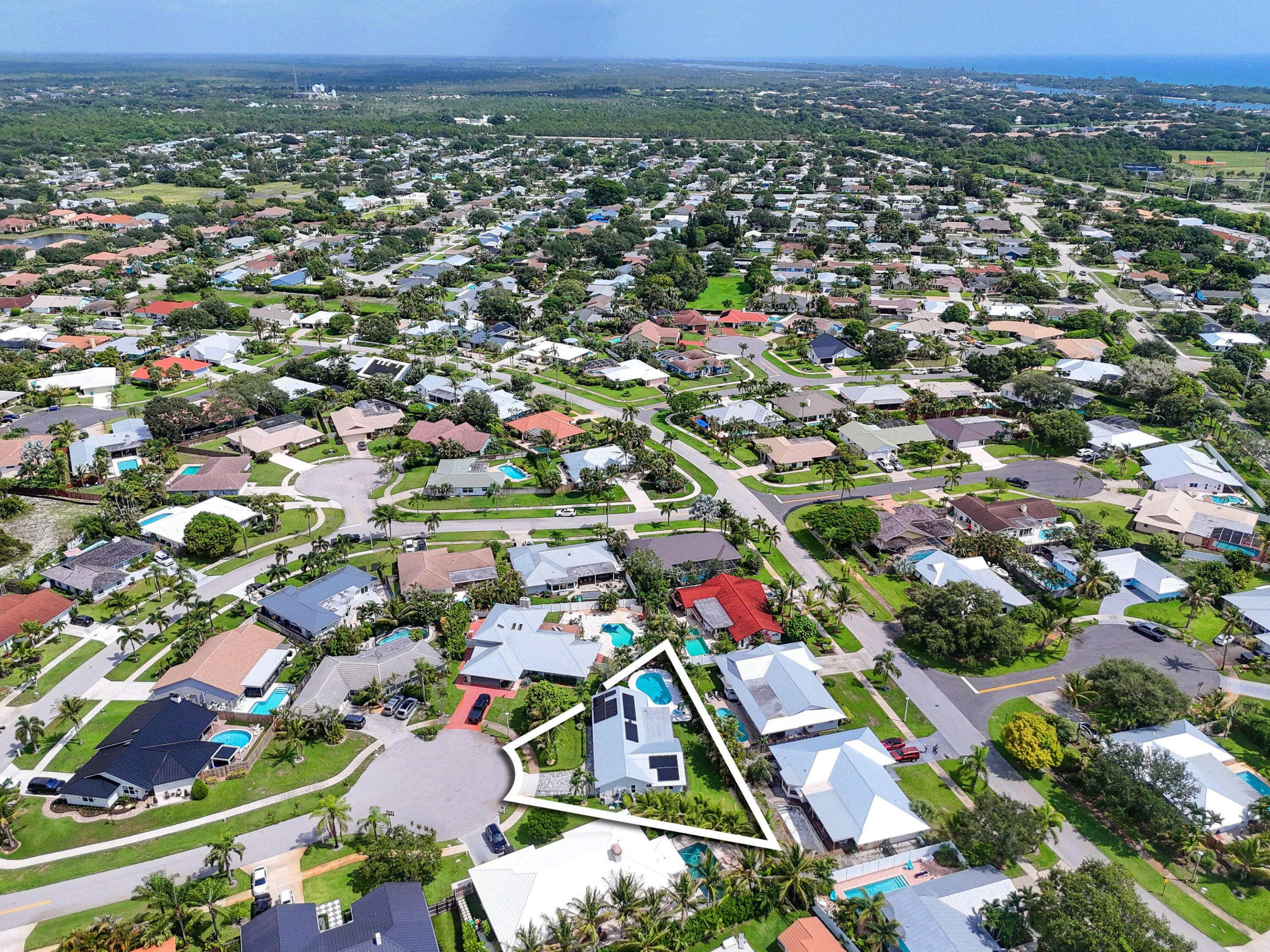 46 DOGWOOD, Tequesta FL 33469